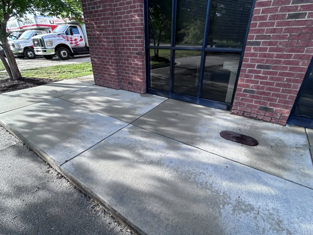 Commercial Pressure Washing & Softwashing | First Choice Pressure Washing